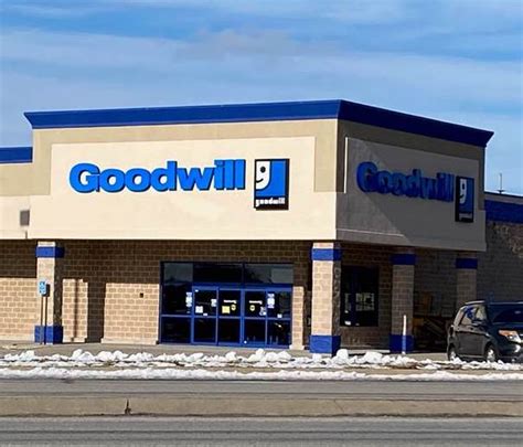Goodwill hanover pa - Donate this weekend! Our self-service, no- contact donation center is open until 6pm today and Sunday 12pm-6pm. Now accepting clothing & housewares (no furniture at this time) at our self-service,...